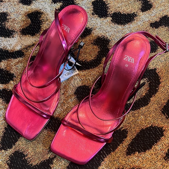 NWT Zara Pink Metallic Strappy Round Heels - Picture 5 of 9